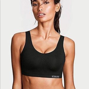 Victoria’s Secret Angel Max Sports Bra